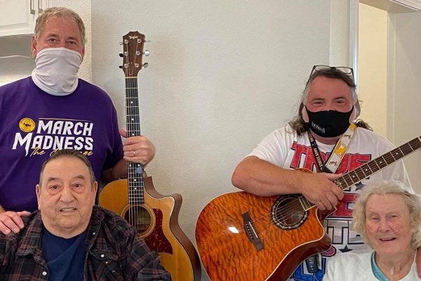 Sage Oak of Lake Charles | Seniors playing music